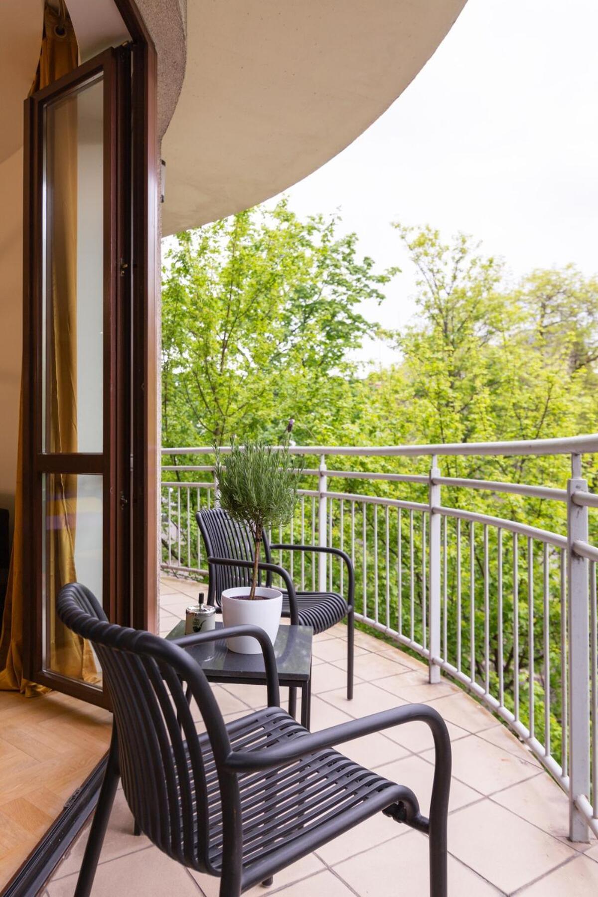 Apartment Golden Hour, 2 Bedroom, With Underground Parking Krakau