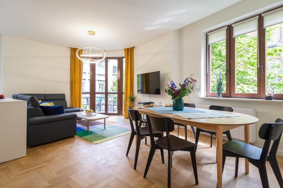 Appartement Golden Hour, 2 Bedroom, With Underground Parking *